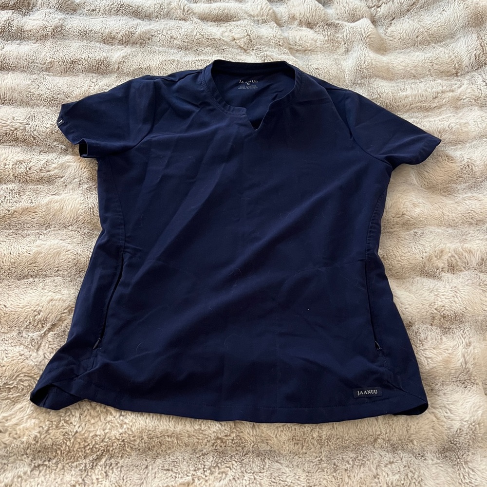 Jaanuu navy scrub top size medium